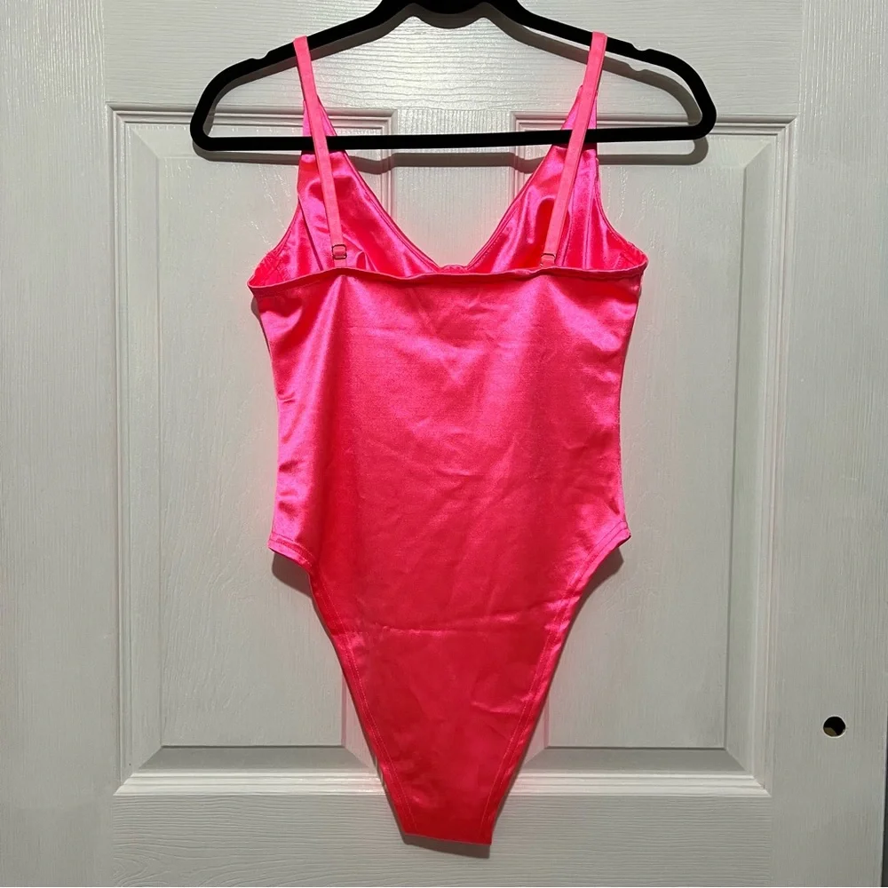 💗 *NWOT* SHEIN‎ - Women’s Satin Bodysuit - Picture 7 of 9